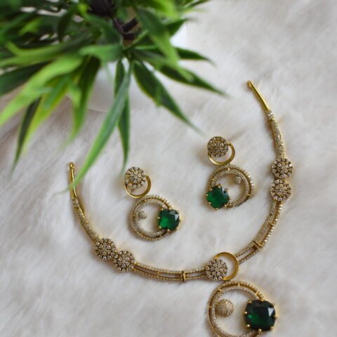 Antique Emerald AD Circular Necklace