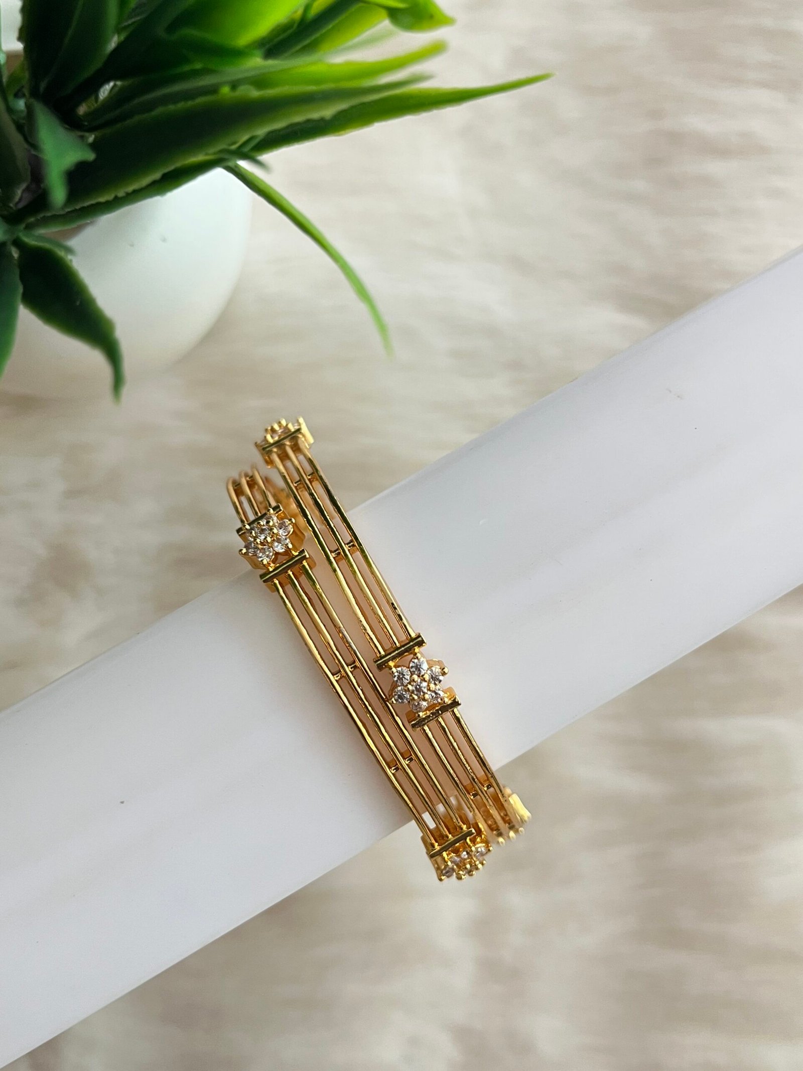 ELEGANT BANGLES