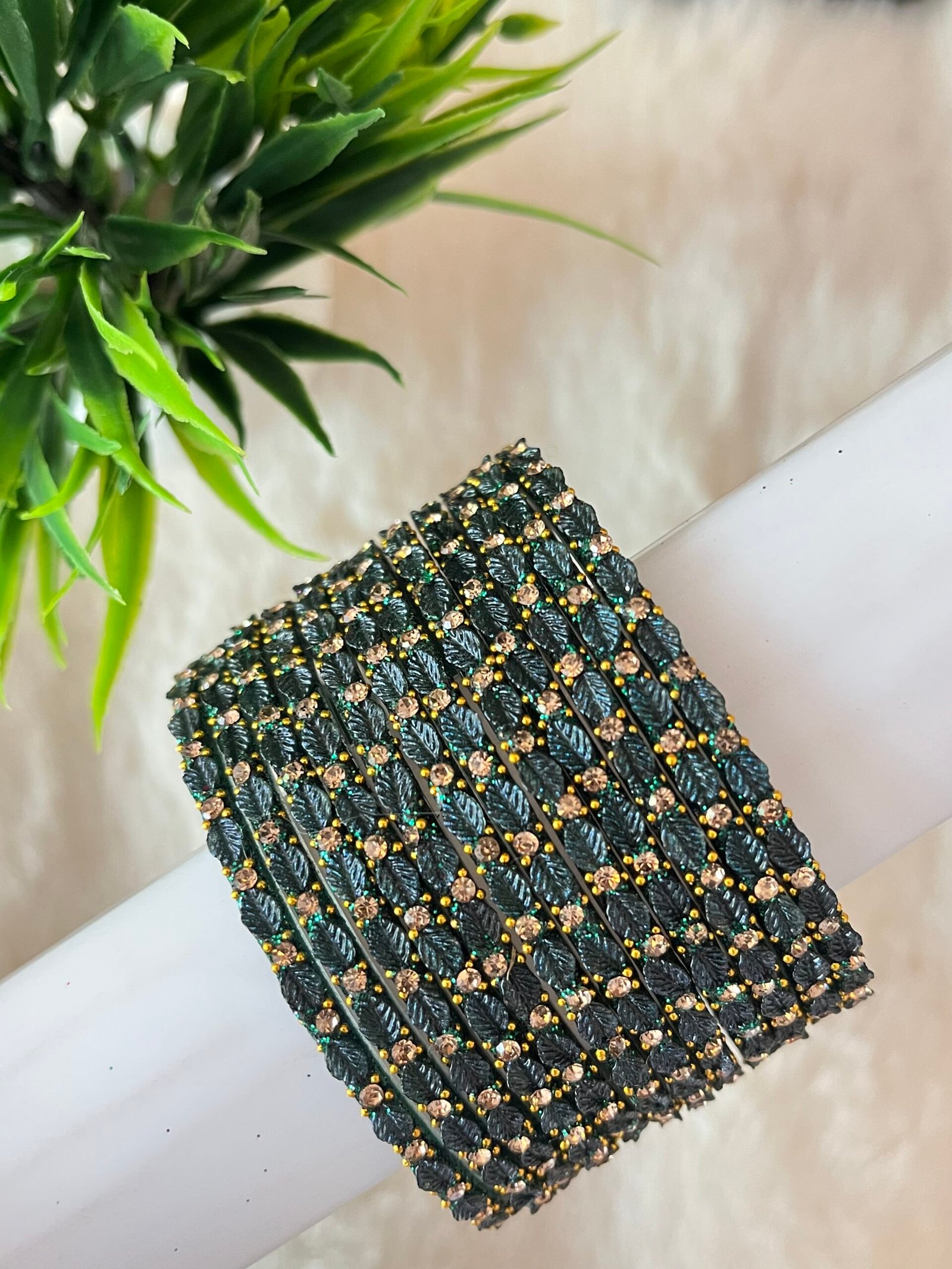LEAF GLASS BANGLES - Image 6