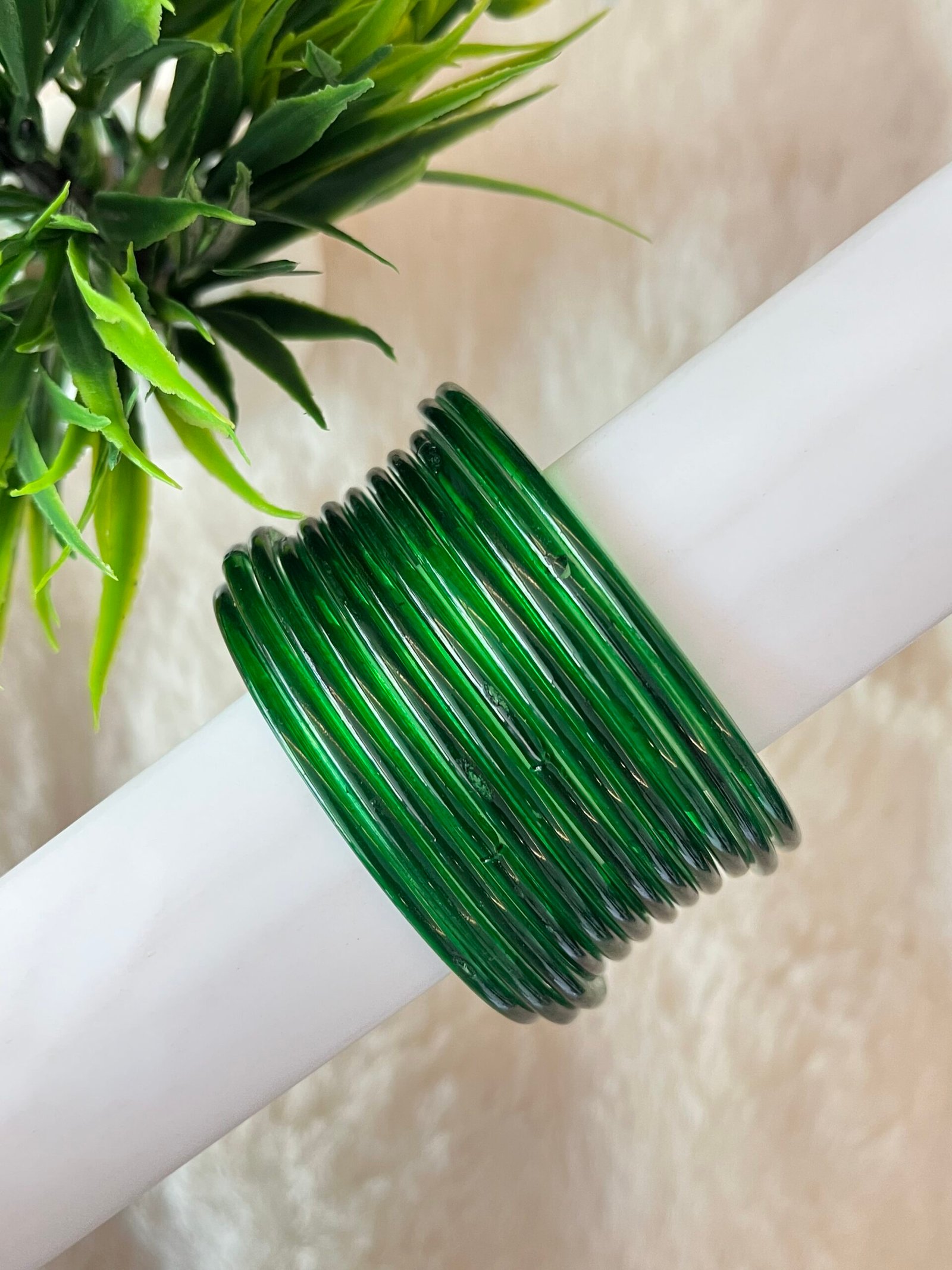 PLAIN GLASS BANGLES