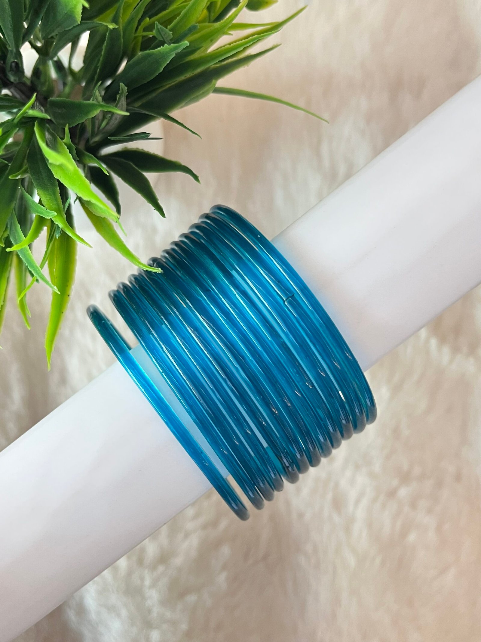 PLAIN GLASS BANGLES - Image 4